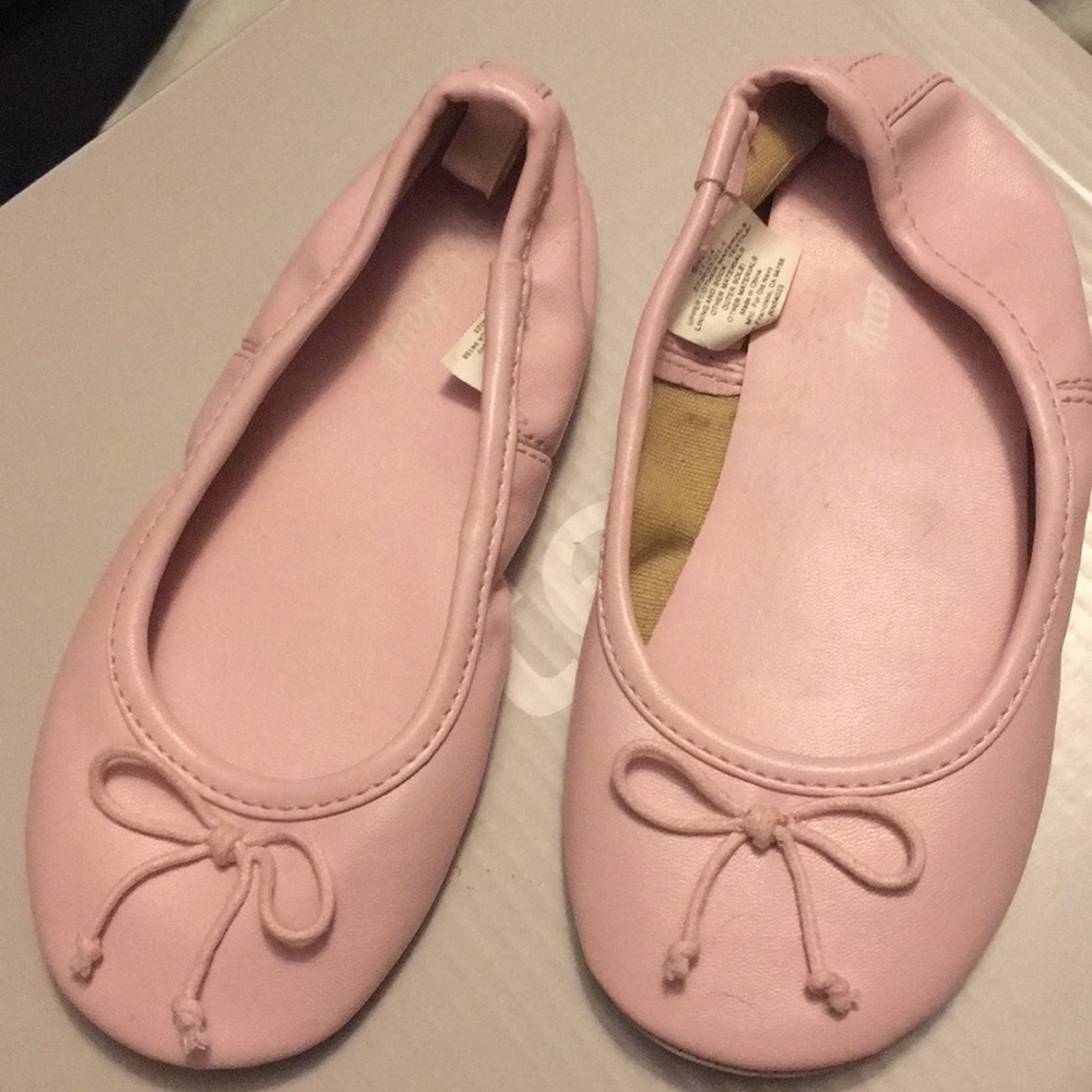 Old Navy pale pink ballet flats